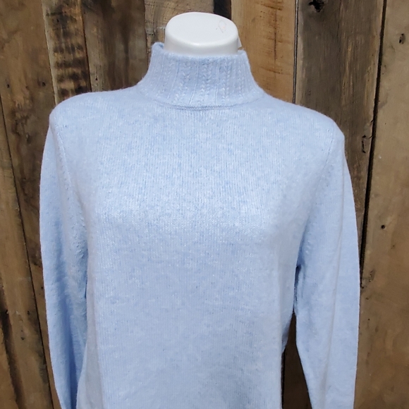 🆕️ 🏷Talbots sweater - Picture 2 of 4